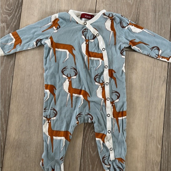 Milkbarn Other - Milkbarn Deer Print Footie Sleeper
